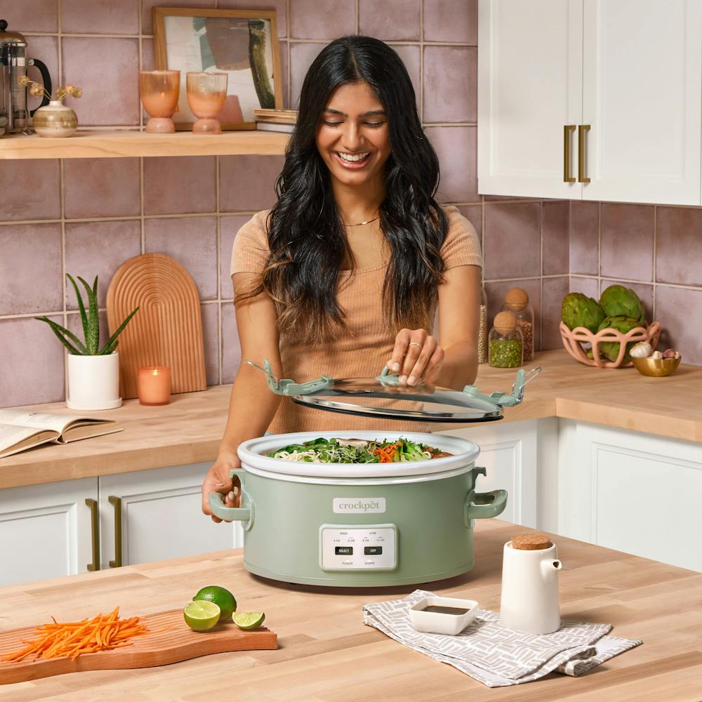 crock-pot-programmable-design-series-6-quart-cook-and-carry-slow-cooker-moonshine-y9 3f87b859-8171-37ea-b973-bcd7f8f2515e.jpg
