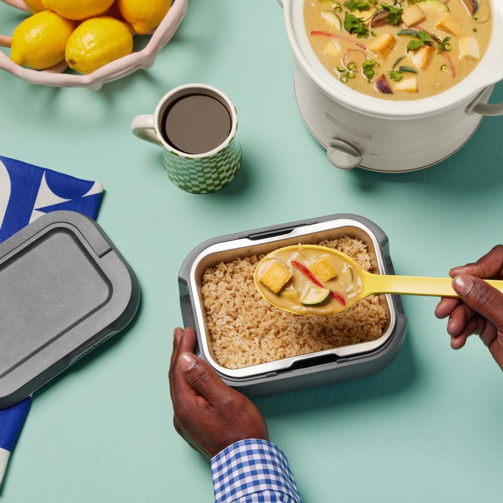 crock-pot-go-portable-food-warmer-electric-lunch-box-with-detachable-cord-v3 DC-39029-Crockpot_CPGO-ATF05-nogfx