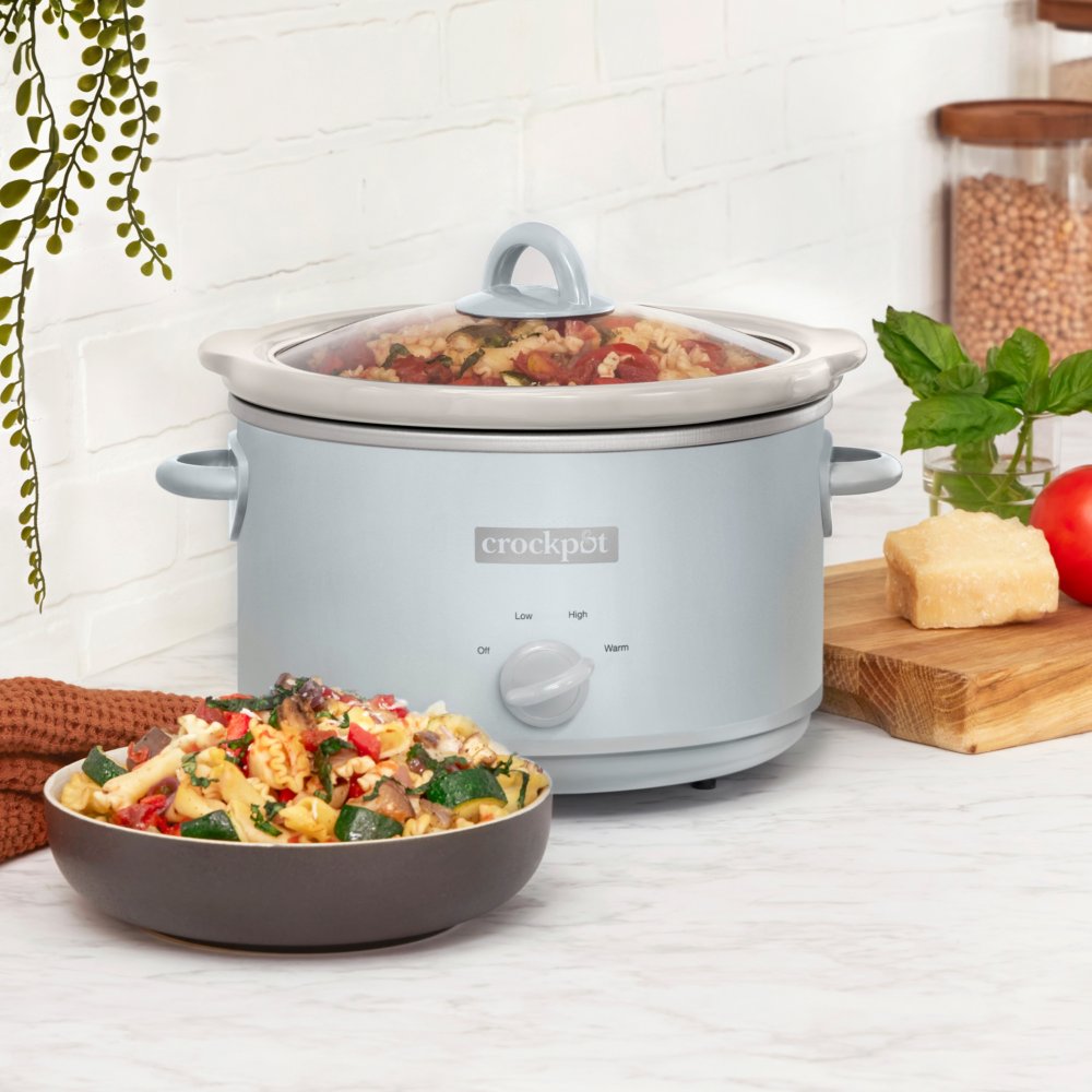 crock-pot-manual-design-series-4-5-quart-slow-cooker-macaroon-blue-t3 DC-39109-Crockpot_2022FallDesigns-Macaron-ATF04-nogfx